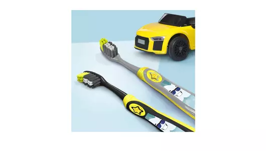 Зубная щетка детская Colgate Mermaid StarSmile ультрамягкая для мальчиков старше 5 лет