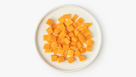 Сыр твердый "Чеддер" кубики (6 мес.), 100 г