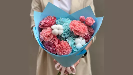 Букет с&nbsp;гортензией и&nbsp;пионовидными розами #155 FMART by flowwow