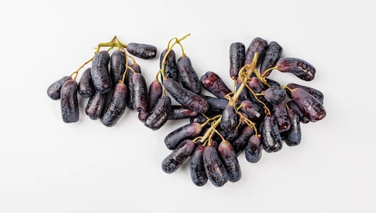 Виноград чёрный "Капли Луны", 500 г Виноград чёрный "Капли Луны", 500 г