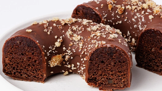 Десерт "Шоколадный пончик" с грецким орехом, (веган)