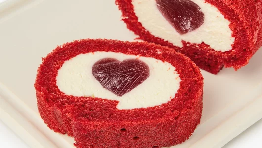 Рулет бисквитный "Любовное послание"