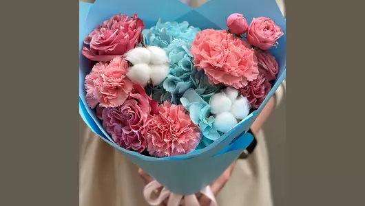 Букет с&nbsp;гортензией и&nbsp;пионовидными розами #155 FMART by flowwow