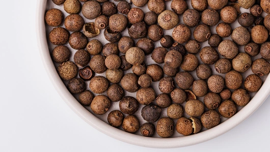 Перец душистый, горошек