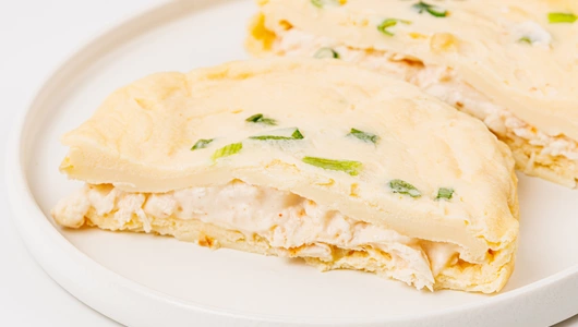 Блинчики яичные по-азиатски с куриным жюльеном