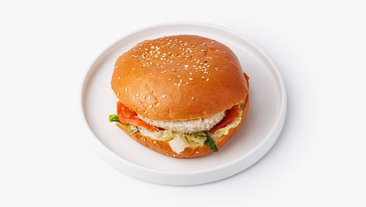Фиш-бургер с филе минтая и соусом "Тар-тар", кафе Фиш-бургер с филе минтая и соусом "Тар-тар", кафе