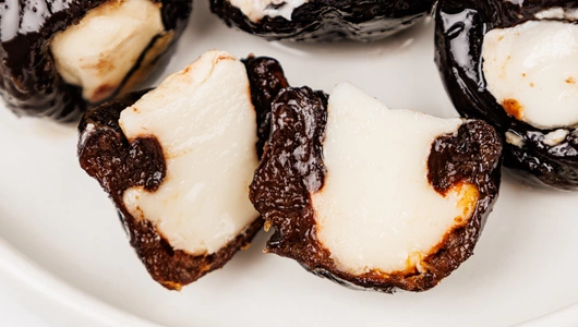 Дольче пасти чернослив с мягким сыром 260 г Дольче пасти чернослив с мягким сыром 260 г