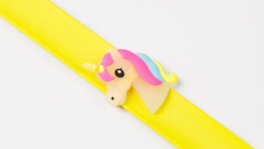 Слэп-браслет со съемной, светящейся фигуркой, в ассортименте