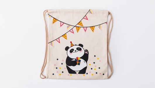 Сумка малая "Панда с подарком" беж шнур Сумка малая "Панда с подарком" беж шнур