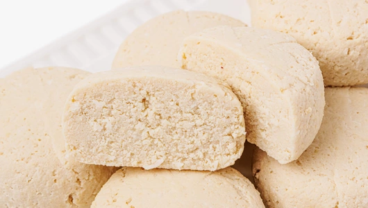 Сырники из&nbsp;тофу кокосовые без&nbsp;глютена, зам.