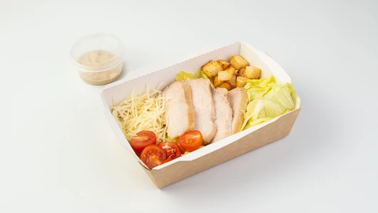 Салат Чикен Цезарь