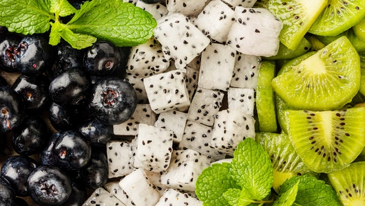 Фруктовый микс (киви, питахайя, голубика)
