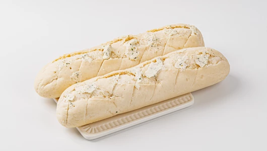 Выпекаем дома. Багет пшеничный с чесноком. 2 шт. Пекарня