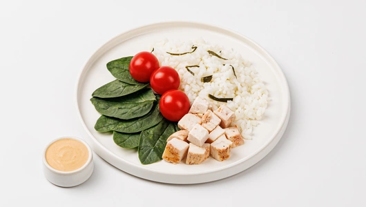Боул "Том Ям" с лимонным рисом и курицей, кафе