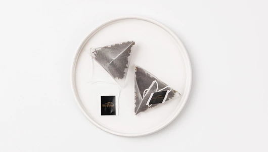 Чай черный с мятой в пирамидках