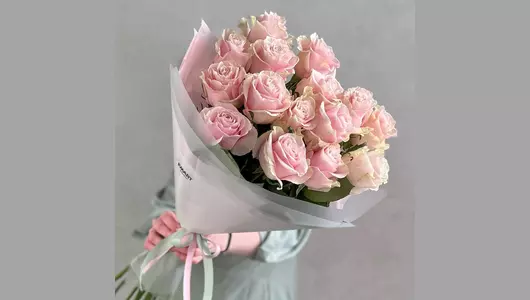 Букет Розовые розы Premium FMART by flowwow