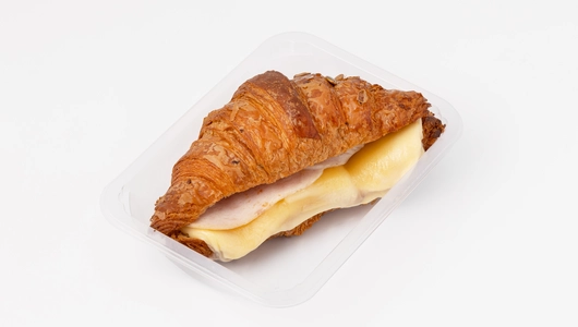 Круассан зерновой с ветчиной куриной и сыром