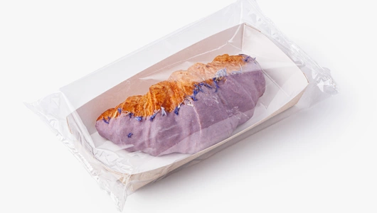 Круассан с&nbsp;черничным конфитюром и&nbsp;лимонным курдом, кафе