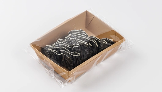 Круассан черный с заварным кремом Круассан черный с заварным кремом