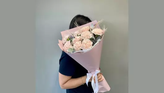 Букет комплимент из&nbsp;гвоздик FMART by flowwow