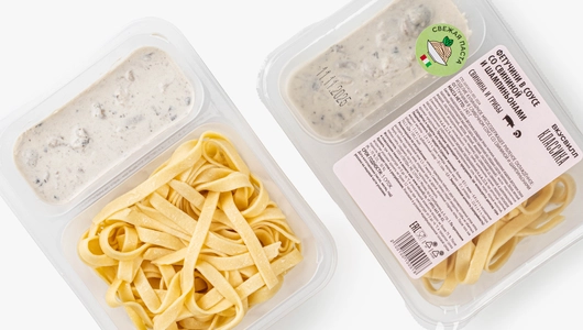 Фетучини в соусе со свининой и шампиньонами