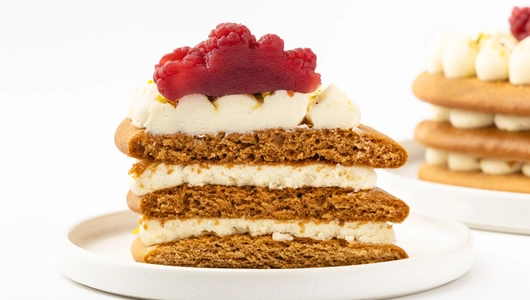 Торт "Медовое сердце" (с мармеладом малина)