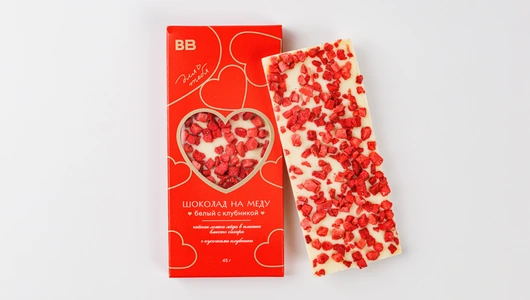 Шоколад белый на&nbsp;меду с&nbsp;клубникой
