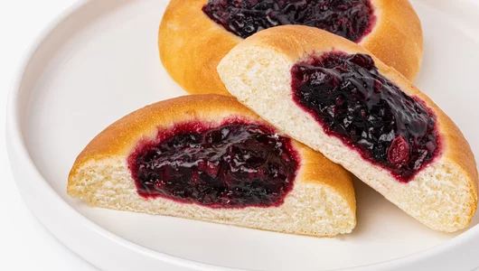 Булочки-кругляшки "Постные" с&nbsp;ягодной начинкой, 2 шт