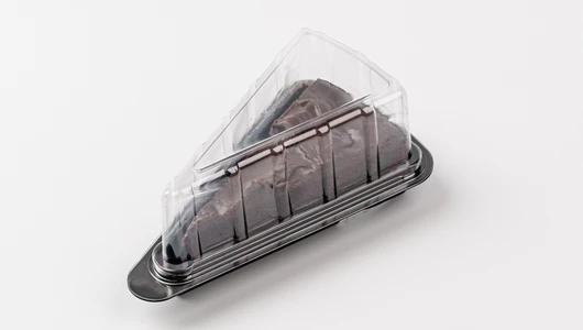 Пирожное веган "Захер" шоколад с абрикосом, кафе