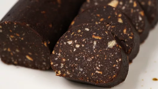 Пирожное Колбаска с какао (с грецким орехом) Пирожное Колбаска с какао (с грецким орехом)