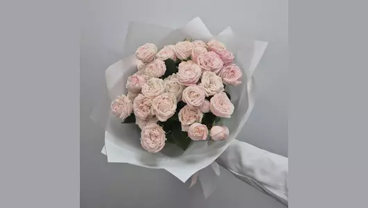 Букет кустовых роз "Нежный сон" FMART by flowwow