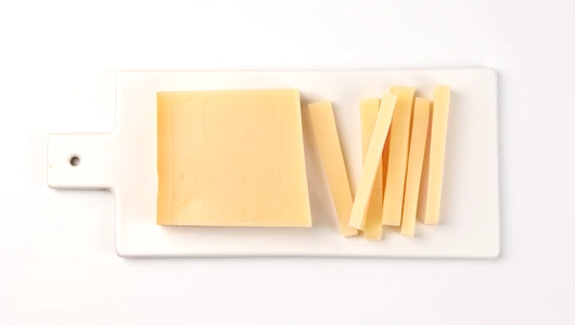 Сыр "Мариджано" из коровьего молока м.д.ж. 40% Сыр "Мариджано" из коровьего молока м.д.ж. 40%