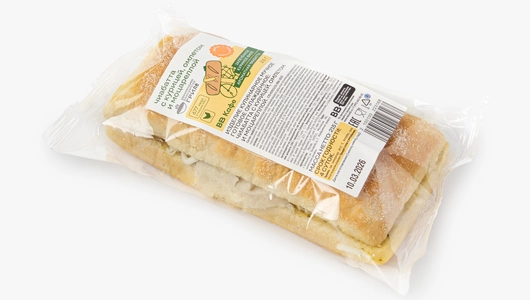 Чиабатта с&nbsp;курицей, моцареллой и&nbsp;омлетом, кафе