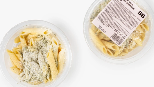 Пенне с пармезаном и сливочно-шпинатным соусом