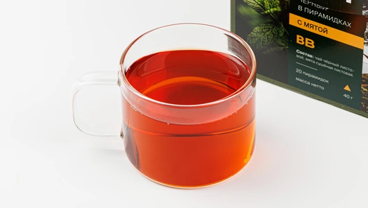 Чай черный с мятой в пирамидках