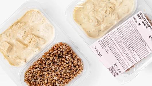 Курица в сливочном соусе с гречкой