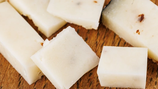 Сыр "Том" из козьего молока с трюфелем (1 год), 150 г