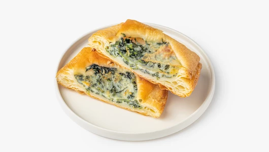 Вензель с&nbsp;сыром и&nbsp;шпинатом