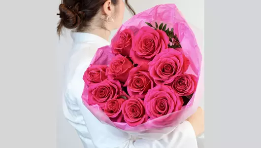 Монобукет из&nbsp;11 роз сорта Пинк флойд "Малиновый соблазн" FMART by flowwow