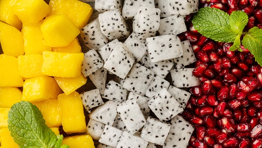 Фруктовый микс (манго, питахайя, гранат)