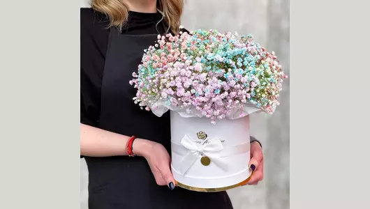 Шляпная коробка с&nbsp;гипсофилой (размер XL) FMART by flowwow