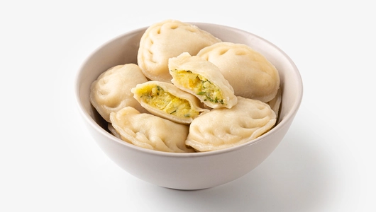 Вареники с печеным картофелем и зеленью