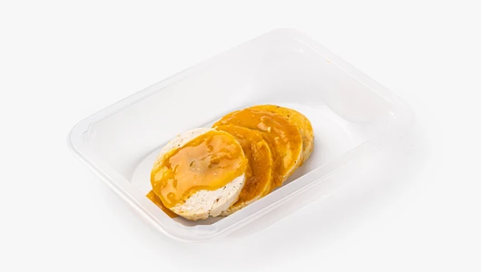 Рулет куриный с&nbsp;курагой и&nbsp;шпинатом