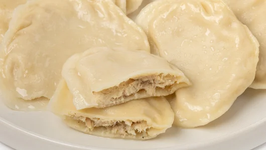 Вареники с&nbsp;индейкой в&nbsp;сливочном соусе