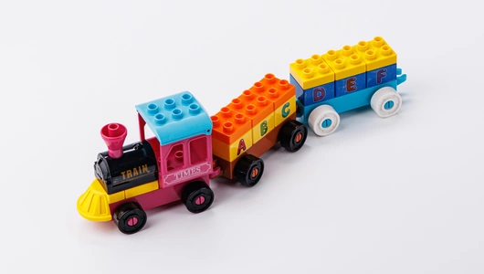 Конструктор "Поезд с буквами" Конструктор "Поезд с буквами"