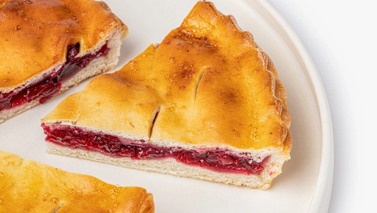 Пирог с&nbsp;вишней, 250 г