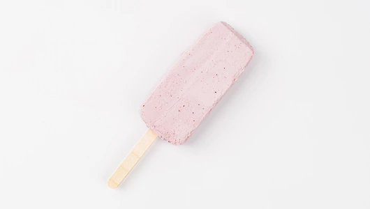 Пломбир с черной смородиной и черносмородиновым соком