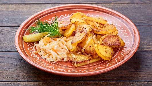Картофель жареный с луком
