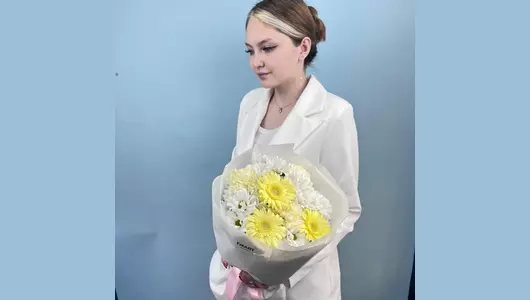 Букет из&nbsp;Гермини и&nbsp;диантусов FMART by flowwow