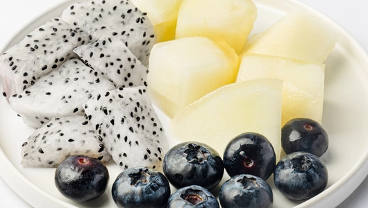 Фруктовый микс (дыня, питахайя, голубика), 170 г